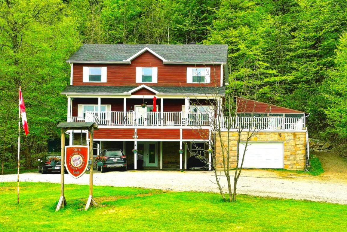 Gite Le Tresor Cache Bed & Breakfast Chelsea Zewnętrze zdjęcie